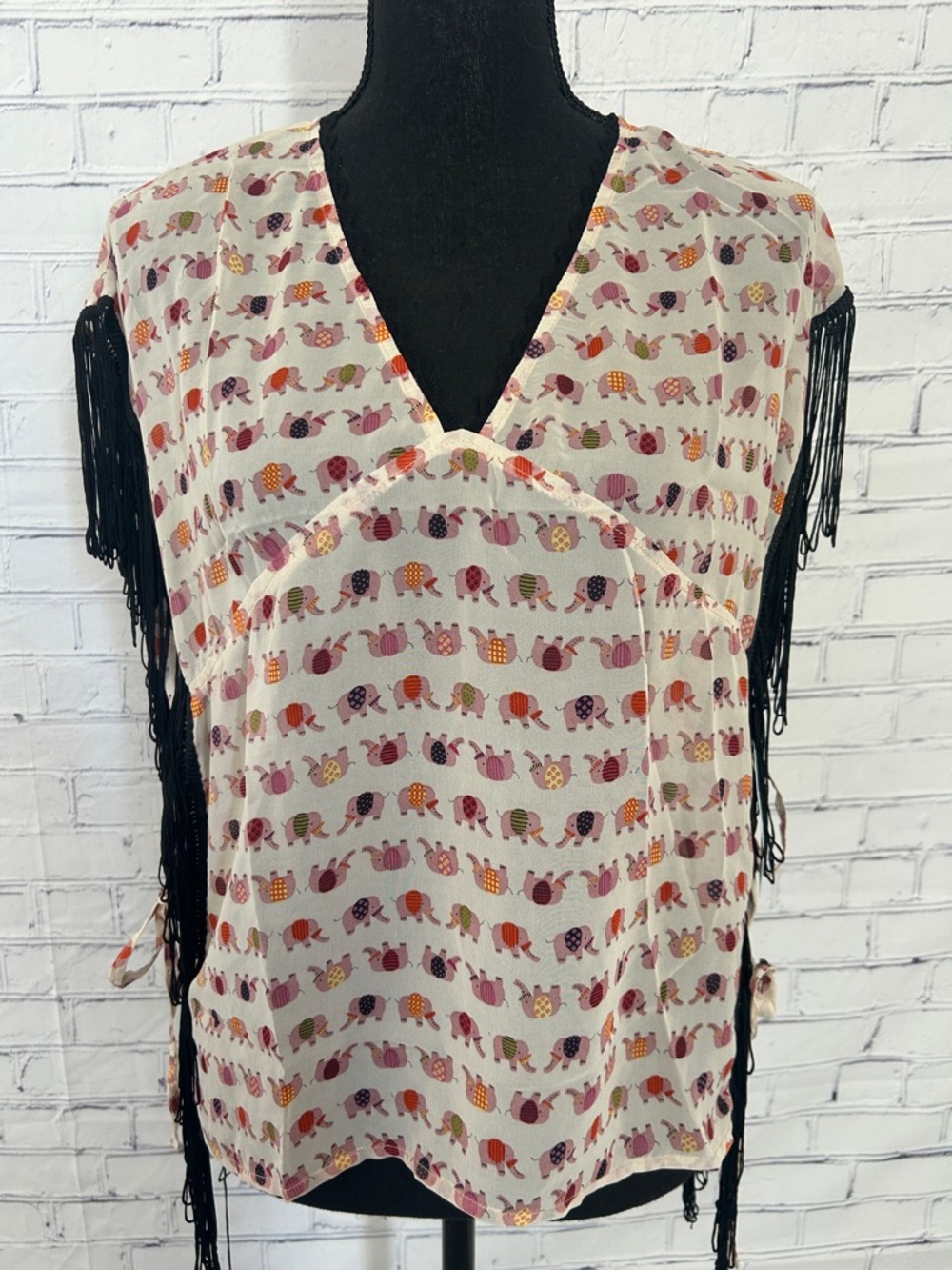 NWT Skies Are Blue Pink Elephant Print Fringe Trim Top. Medium